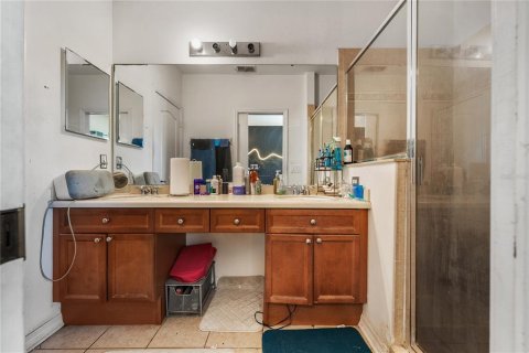 Townhouse in Orlando, Florida 3 bedrooms, 134.99 sq.m. № 2155336 - photo 17