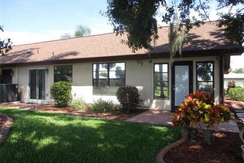 Villa ou maison à louer à Sun City Center, Floride: 2 chambres, 127.37 m2 № 2384288 - photo 18