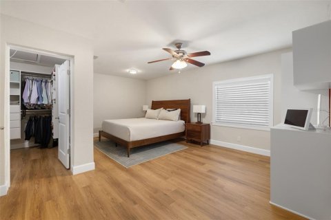 House in Tampa, Florida 3 bedrooms, 188.03 sq.m. № 1744489 - photo 21