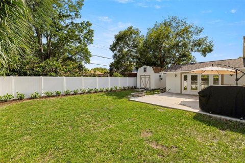House in Tampa, Florida 3 bedrooms, 188.03 sq.m. № 1744489 - photo 30