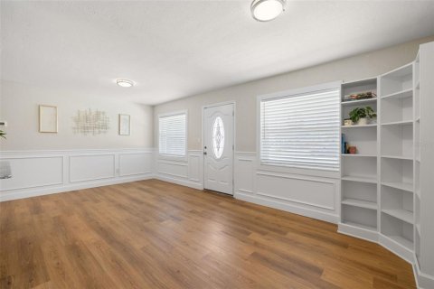 House in Tampa, Florida 3 bedrooms, 188.03 sq.m. № 1744489 - photo 10