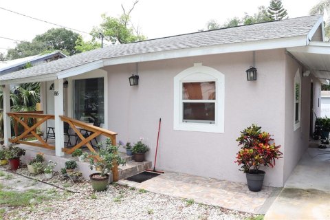House in Tampa, Florida 3 bedrooms, 86.96 sq.m. № 1817333 - photo 4