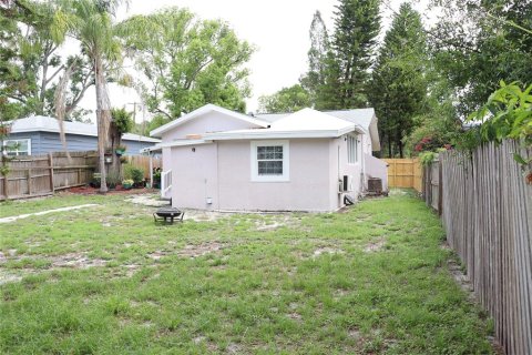 House in Tampa, Florida 3 bedrooms, 86.96 sq.m. № 1817333 - photo 28