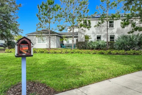 House in STOREY PARK in Orlando, Florida 3 bedrooms, 185.25 sq.m. № 2206580 - photo 4