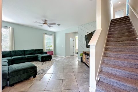 House in STOREY PARK in Orlando, Florida 3 bedrooms, 185.25 sq.m. № 2206580 - photo 10