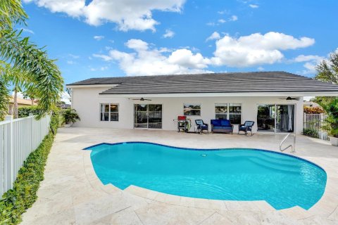 House in Lake Worth, Florida 3 bedrooms, 175.96 sq.m. № 2041922 - photo 21