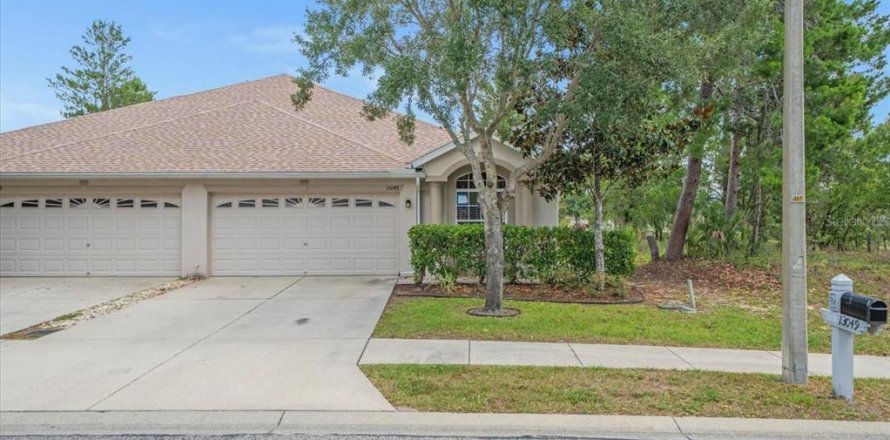 Villa ou maison à Spring Hill, Floride 2 chambres, 158.31 m2 № 1783398