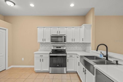 Villa ou maison à vendre à Spring Hill, Floride: 2 chambres, 158.31 m2 № 1783398 - photo 12