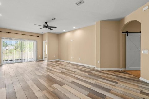 Villa ou maison à vendre à Spring Hill, Floride: 2 chambres, 158.31 m2 № 1783398 - photo 9