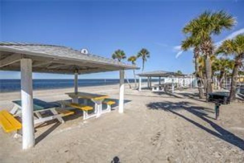 Condo in New Port Richey, Florida, 1 bedroom  № 2095447 - photo 18