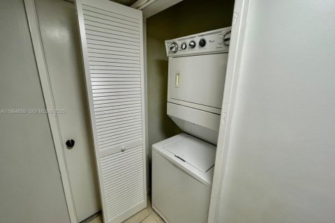 Copropriété à louer à Miami, Floride: 2 chambres, 70.61 m2 № 2027552 - photo 7