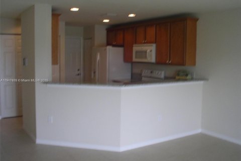 Adosado en venta en Tamarac, Florida, 3 dormitorios, 134.34 m2 № 1972381 - foto 3