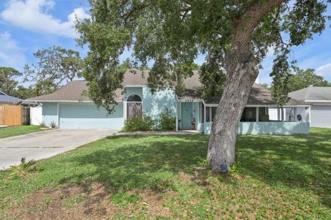 House in Sarasota, Florida 2 bedrooms, 98.76 sq.m. № 1722236 - photo 1