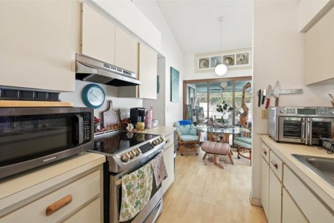 House in Sarasota, Florida 2 bedrooms, 98.76 sq.m. № 1722236 - photo 15