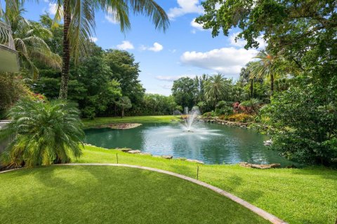 House in Parkland, Florida 6 bedrooms, 1200.67 sq.m. № 2181907 - photo 11