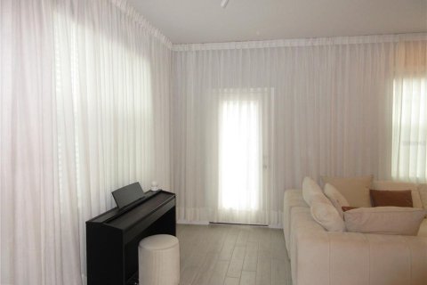 Touwnhouse à vendre à Apopka, Floride: 3 chambres, 170.29 m2 № 2424082 - photo 4
