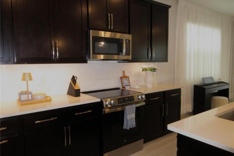 Touwnhouse à vendre à Apopka, Floride: 3 chambres, 170.29 m2 № 2424082 - photo 8