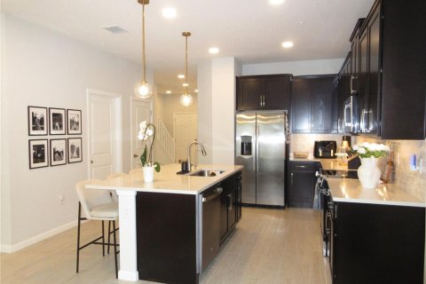 Touwnhouse à vendre à Apopka, Floride: 3 chambres, 170.29 m2 № 2424082 - photo 7