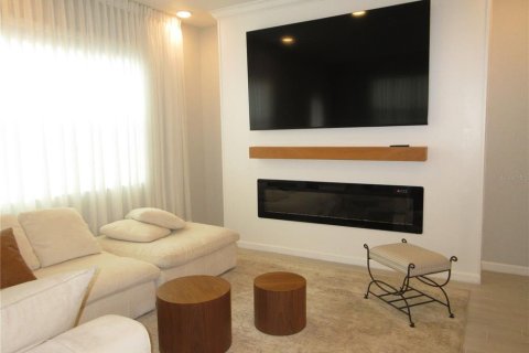 Touwnhouse à vendre à Apopka, Floride: 3 chambres, 170.29 m2 № 2424082 - photo 3