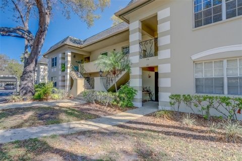 Condo in Largo, Florida, 2 bedrooms № 1916598 - photo 1