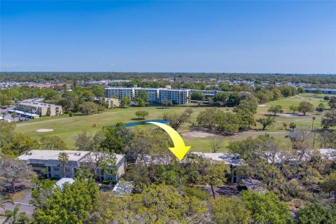 Condo in Largo, Florida, 2 bedrooms № 1916598 - photo 2