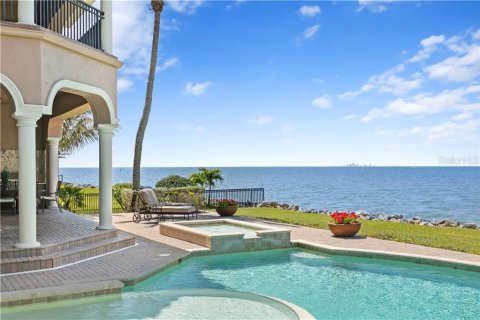 Casa en Apollo Beach, Florida 5 dormitorios, 612.32 m2 № 2103883