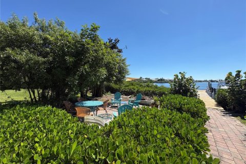 Villa ou maison à vendre à Nokomis, Floride: 4 chambres, 250.56 m2 № 2415413 - photo 11