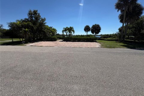 Villa ou maison à vendre à Nokomis, Floride: 4 chambres, 250.56 m2 № 2415413 - photo 13