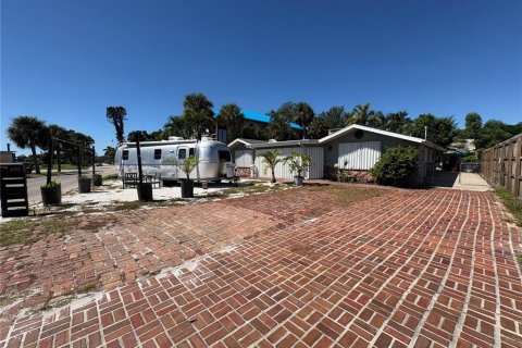 Villa ou maison à Nokomis, Floride 4 chambres, 250.56 m2 № 2415413