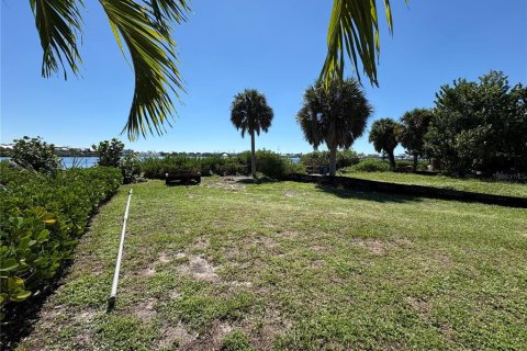 Villa ou maison à vendre à Nokomis, Floride: 4 chambres, 250.56 m2 № 2415413 - photo 9