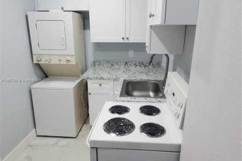 Commercial property in Miramar, Florida 1 bedroom, 151.62 sq.m. № 1848377 - photo 8