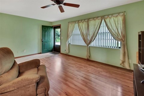 Villa ou maison à vendre à Orange City, Floride: 4 chambres, 181.72 m2 № 1918197 - photo 4