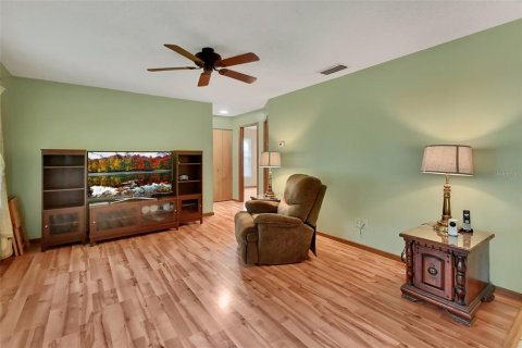 Villa ou maison à vendre à Orange City, Floride: 4 chambres, 181.72 m2 № 1918197 - photo 2