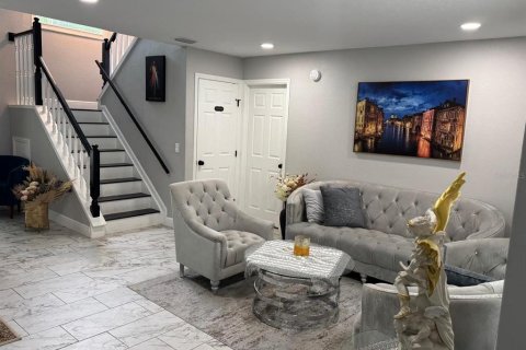 Casa en venta en New Port Richey, Florida, 4 dormitorios, 210.24 m2 № 1899424 - foto 9