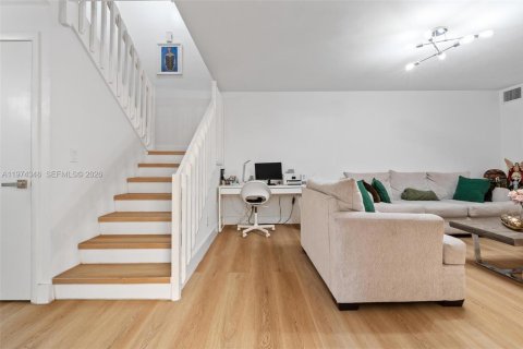 Adosado en venta en Davie, Florida, 3 dormitorios, 153.66 m2 № 2036612 - foto 2