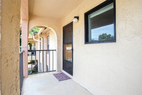 Condo in Boca Raton, Florida, 2 bedrooms  № 1943674 - photo 2
