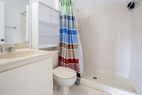 Condo in Boca Raton, Florida, 2 bedrooms  № 1943674 - photo 19