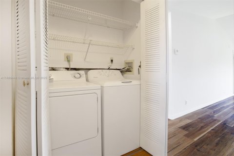 Condo in Boca Raton, Florida, 2 bedrooms  № 1943674 - photo 25