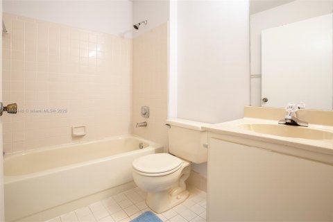 Condo in Boca Raton, Florida, 2 bedrooms  № 1943674 - photo 23