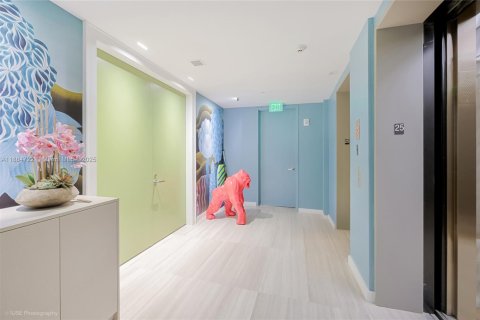 Condominio en venta en Sunny Isles Beach, Florida, 4 dormitorios, 297.84 m2 № 1944258 - foto 15