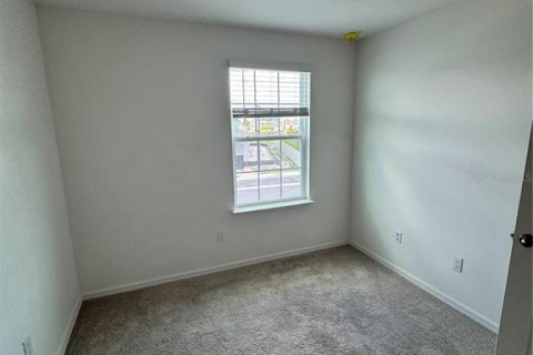 Townhouse in San Antonio, Florida 3 bedrooms, 157.38 sq.m. № 1914673 - photo 9