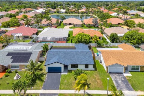 Villa ou maison à vendre à Lauderhill, Floride: 3 chambres, 165.92 m2 № 1790535 - photo 3