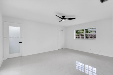 Villa ou maison à vendre à Lauderhill, Floride: 3 chambres, 165.92 m2 № 1790535 - photo 15