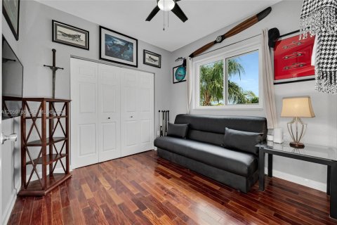 Casa en venta en Miami, Florida, 4 dormitorios, 221.85 m2 № 2275057 - foto 29