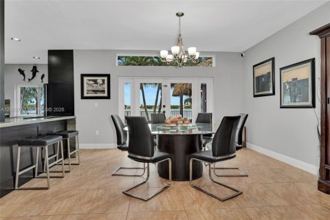 Casa en venta en Miami, Florida, 4 dormitorios, 221.85 m2 № 2275057 - foto 8