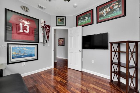 Casa en venta en Miami, Florida, 4 dormitorios, 221.85 m2 № 2275057 - foto 30