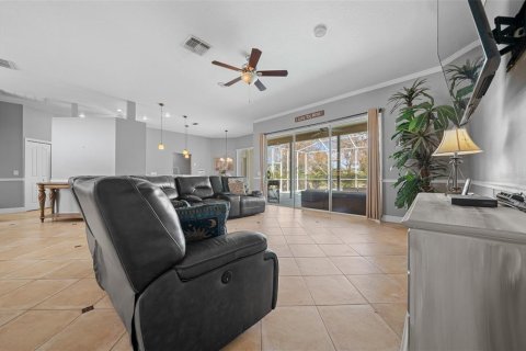 House in Spring Hill, Florida 3 bedrooms, 194.17 sq.m. № 1513009 - photo 15