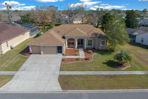 House in Spring Hill, Florida 3 bedrooms, 194.17 sq.m. № 1513009 - photo 5