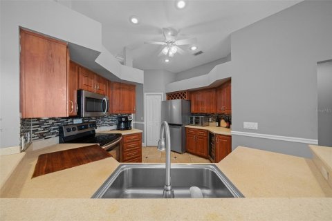 House in Spring Hill, Florida 3 bedrooms, 194.17 sq.m. № 1513009 - photo 20