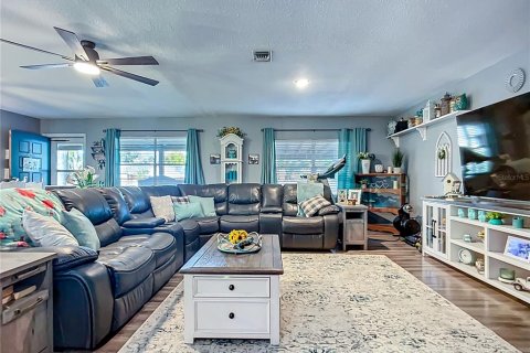 House in Riverview, Florida 3 bedrooms, 123.1 sq.m. № 1608111 - photo 14
